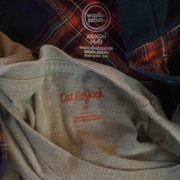 OUTFIT!! Jeans, tee and flannel bundle - Picture 3 of 7